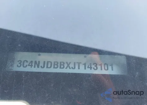 2018 Jeep Compass Latitude 4X4 z USA, uszkodzony, nr VIN 3C4NJDBBXJT143101